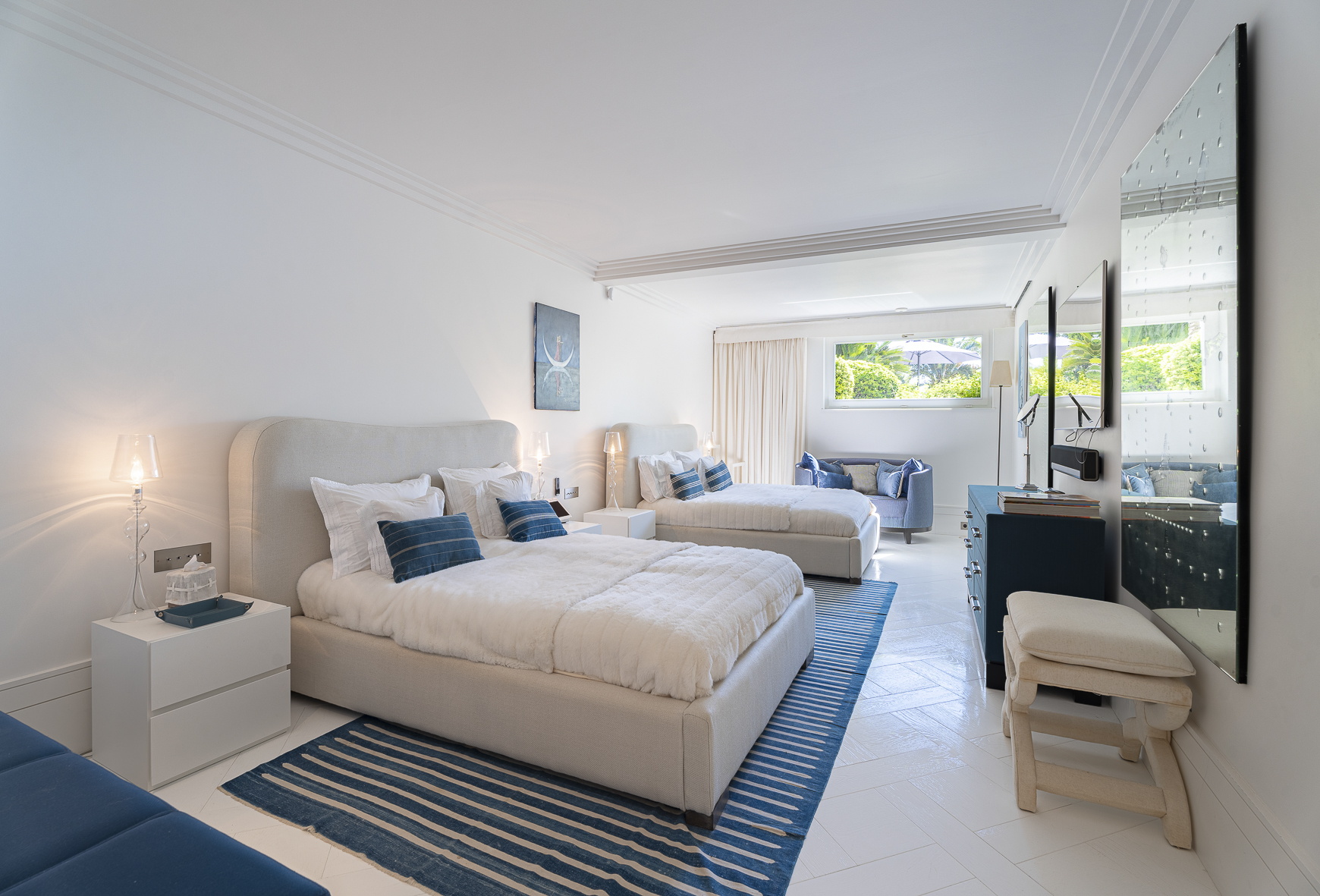 Waterfront Villa — photo 9
